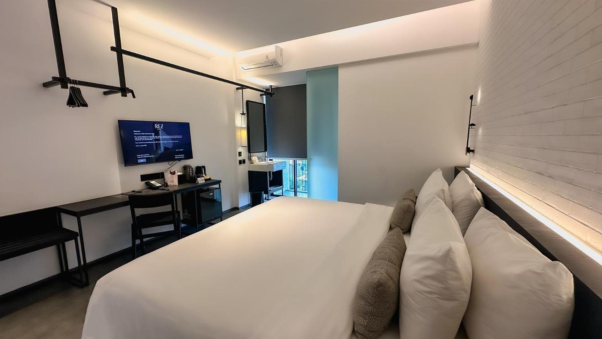 Rez Hotel スマラン エクステリア 写真